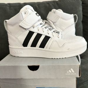 Adidas women size 7